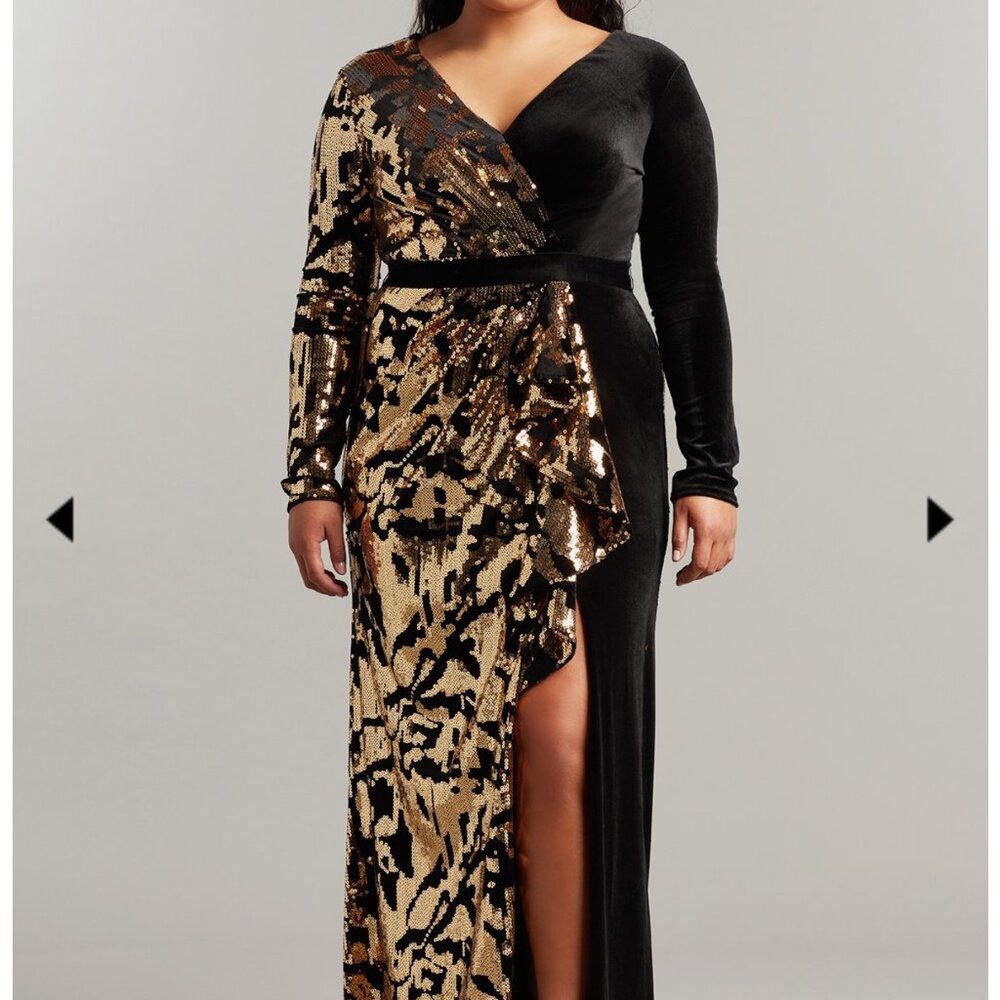 Tadashi Stretch Velvet and Sequins Gown Size 18Q